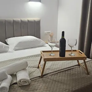 Bllok Scandi 2 Self -check-in Appartement Tirana